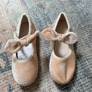 Girls Light Pink Velvet Bow Ballet Flats sz 12